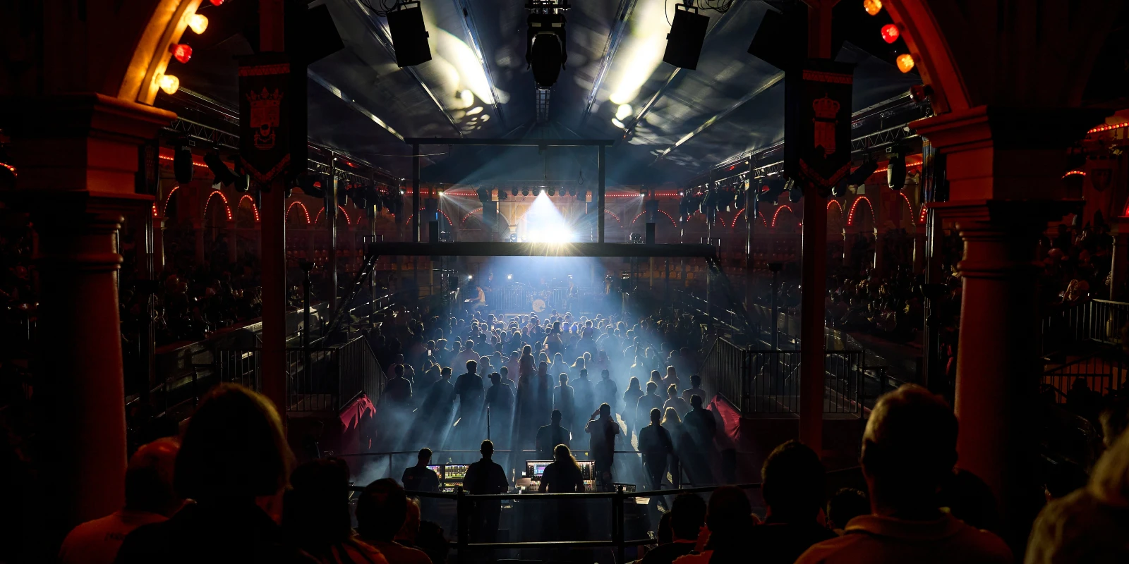 Arena of Music im Europa-Park: Supertramp- und ABBA-Tribute