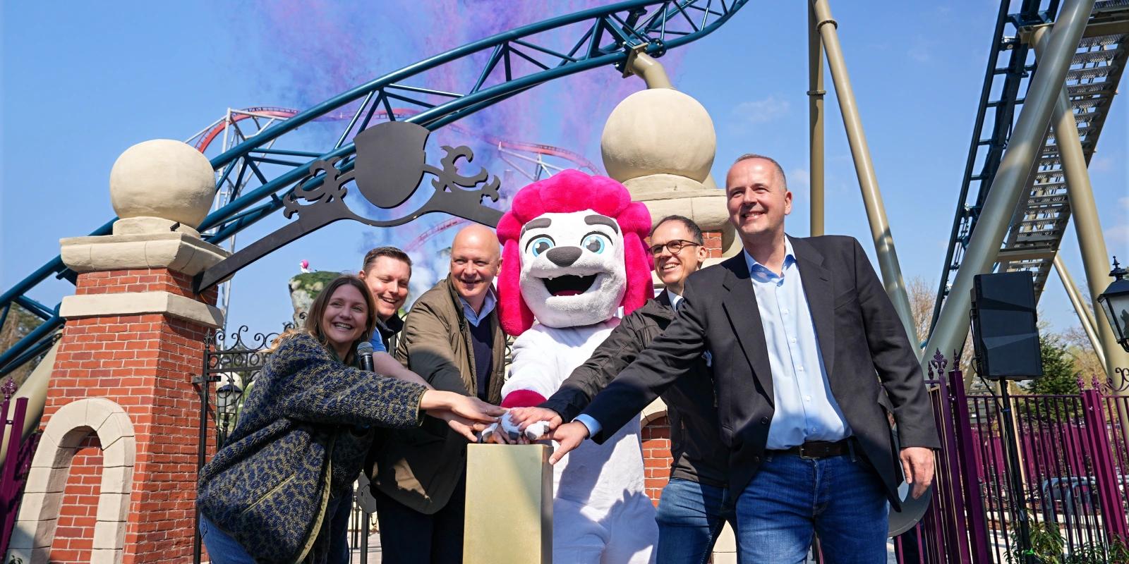 New Family Coaster "100% Wolf" Opens at Plopsaland Deutschland