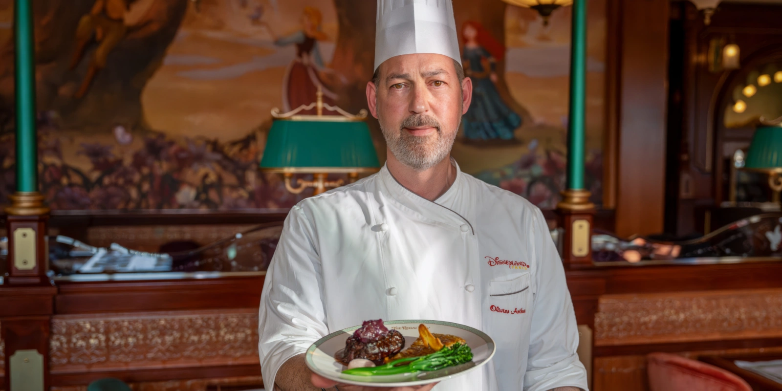 Olivier Arthur enthüllt: Prinzessinnen-Küche im Regal View Restaurant & Lounge