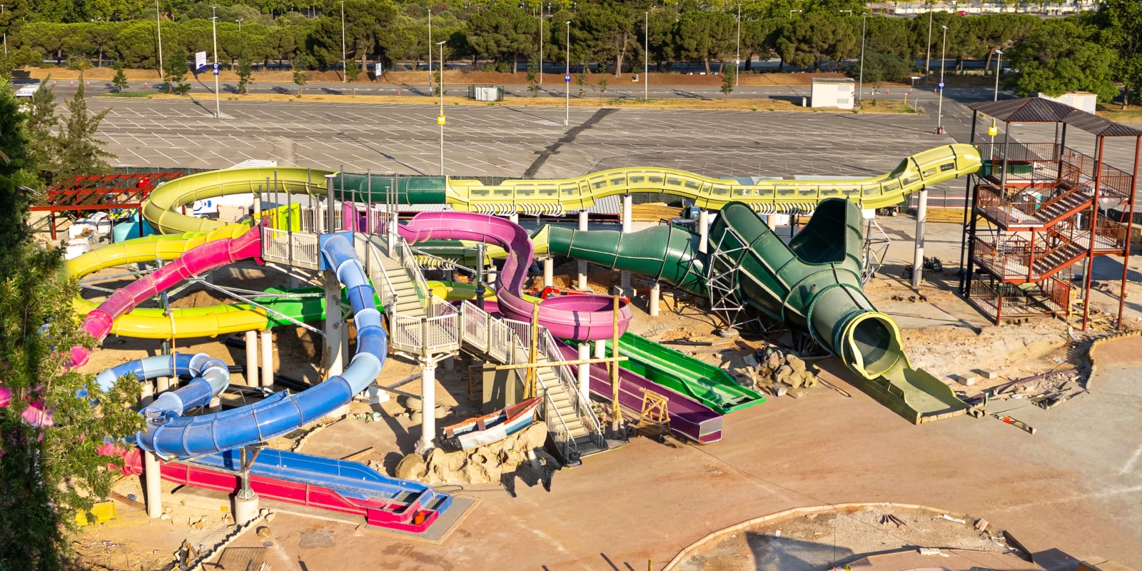 PortAventura World 2026: Coral Bay mit Cyclone und Makamanu Jungle – Sommer-Neuheiten für die ganze Familie im Wasserpark und in der Polynesia